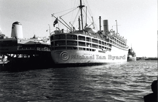 Stratheden Sternview at Port Melbourne 1957